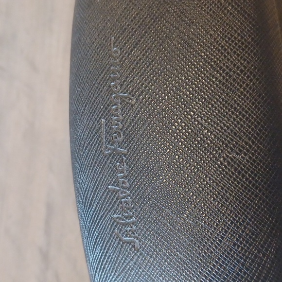 Salvatore Ferragamo Mens Polarized Sunglasses - Picture 5 of 6